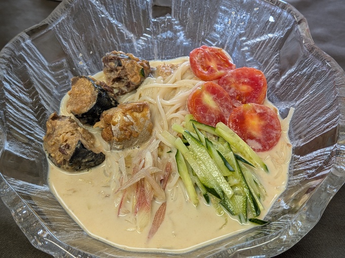 鯖味噌のまろやか豆乳胡麻そうめん